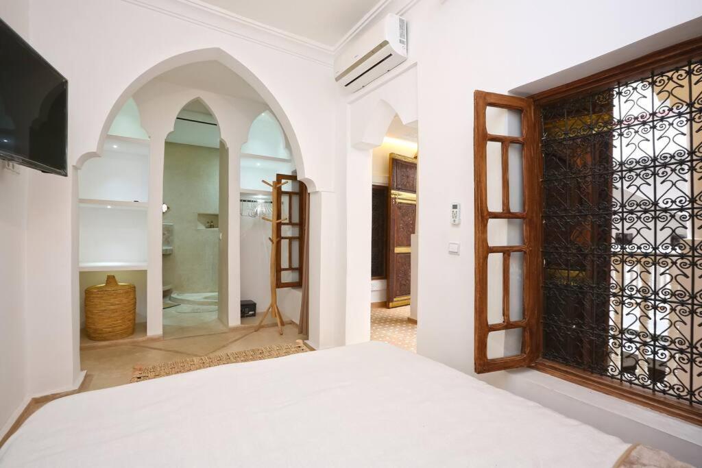 Riad El Khir En Centre Ville Rooftop Et Bassin Маракеш Екстериор снимка