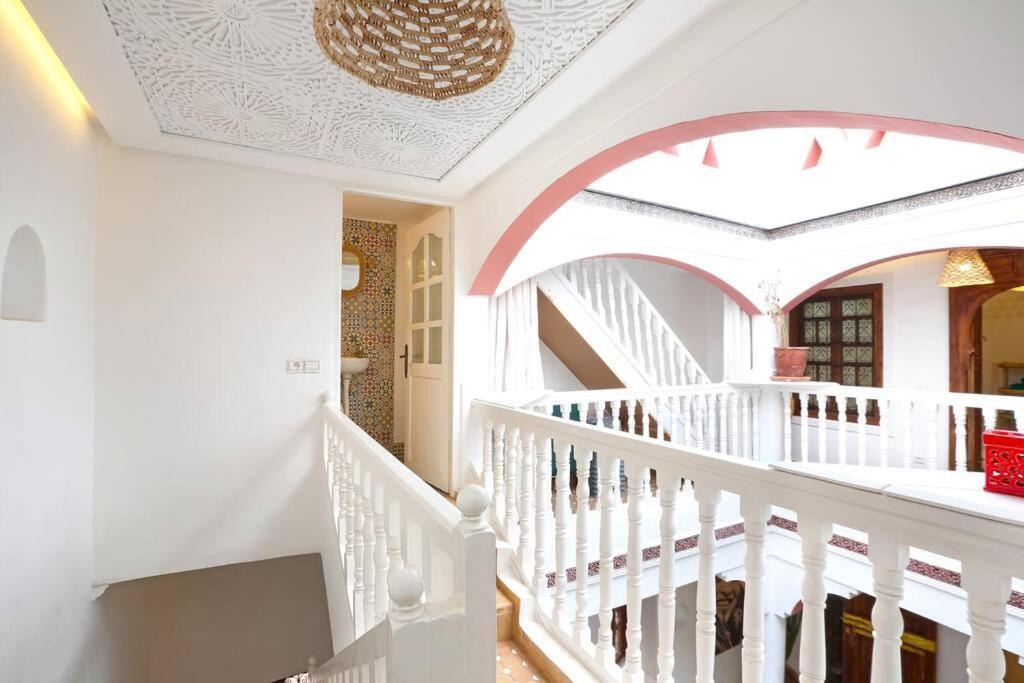 Riad El Khir En Centre Ville Rooftop Et Bassin Маракеш Екстериор снимка
