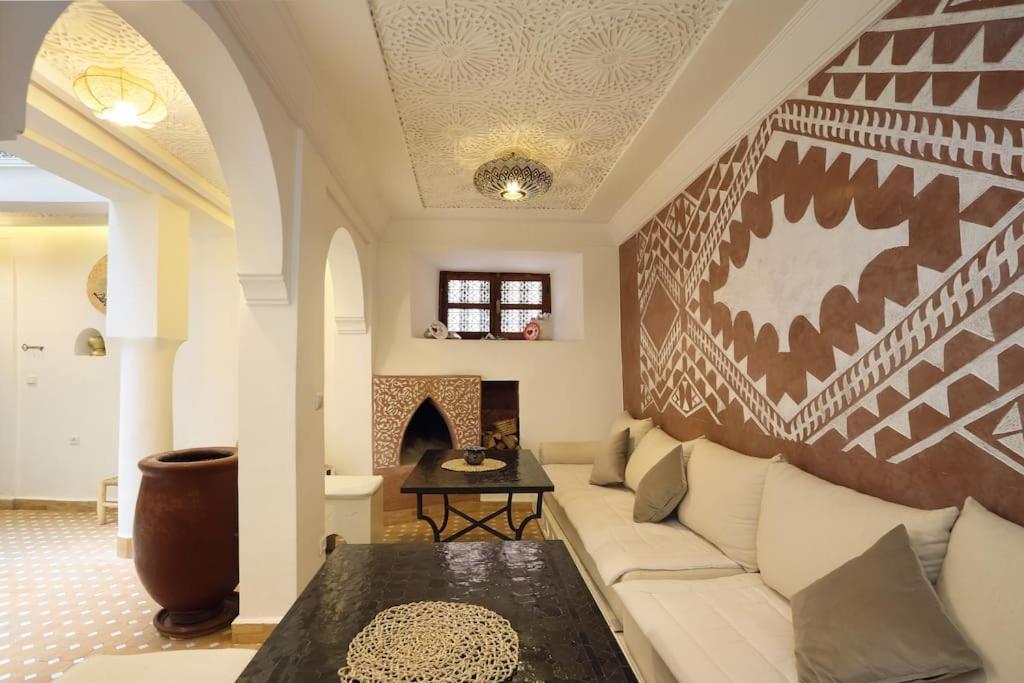 Riad El Khir En Centre Ville Rooftop Et Bassin Маракеш Екстериор снимка